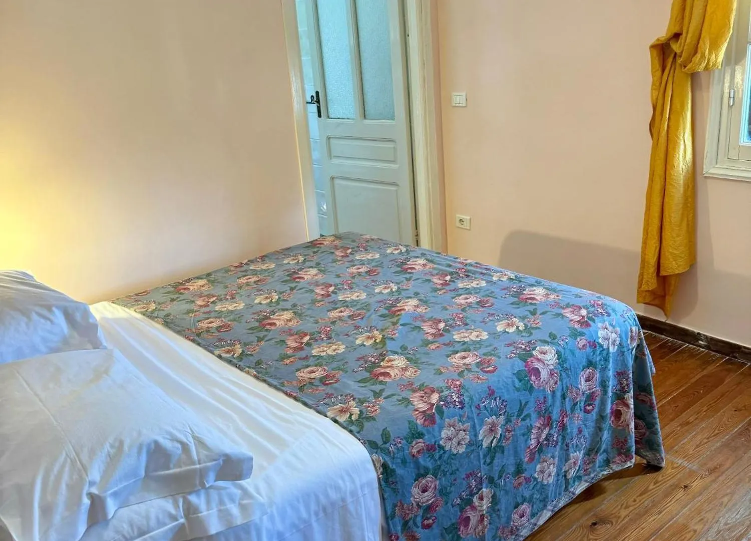 Sarola Bel Appartamentino Budget, Piscina A Disposizione דירה